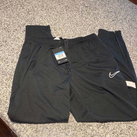 Nike Other - Nike men’s pants medium